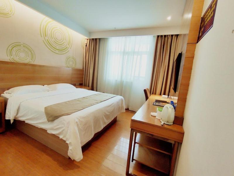 Greentree Inn Jiangxi Fuzhou Gandong Bridge Express Hotel Exterior photo