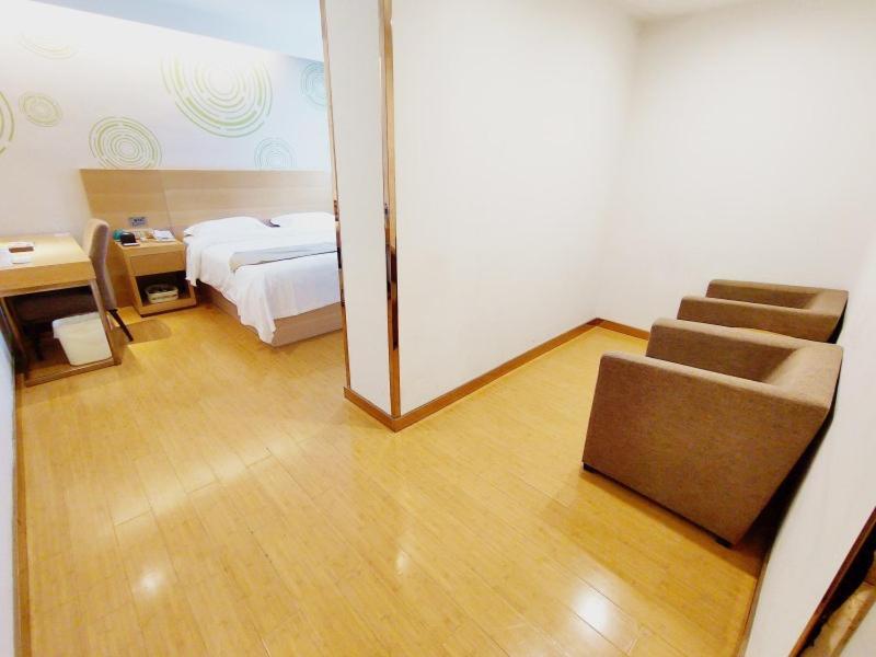 Greentree Inn Jiangxi Fuzhou Gandong Bridge Express Hotel Exterior photo
